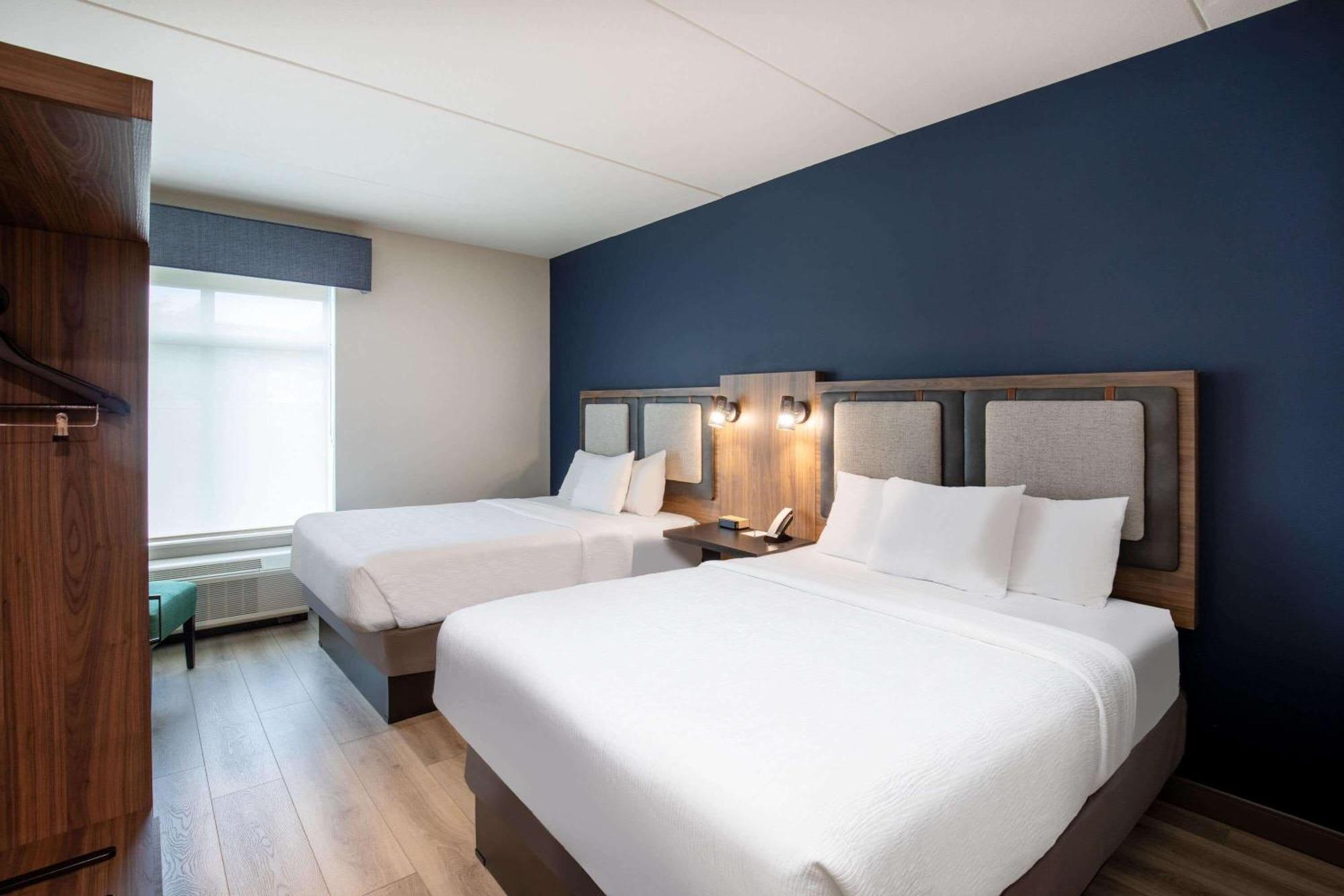La Quinta Inn & Suites By Wyndham Chattanooga Downtown/South Buitenkant foto