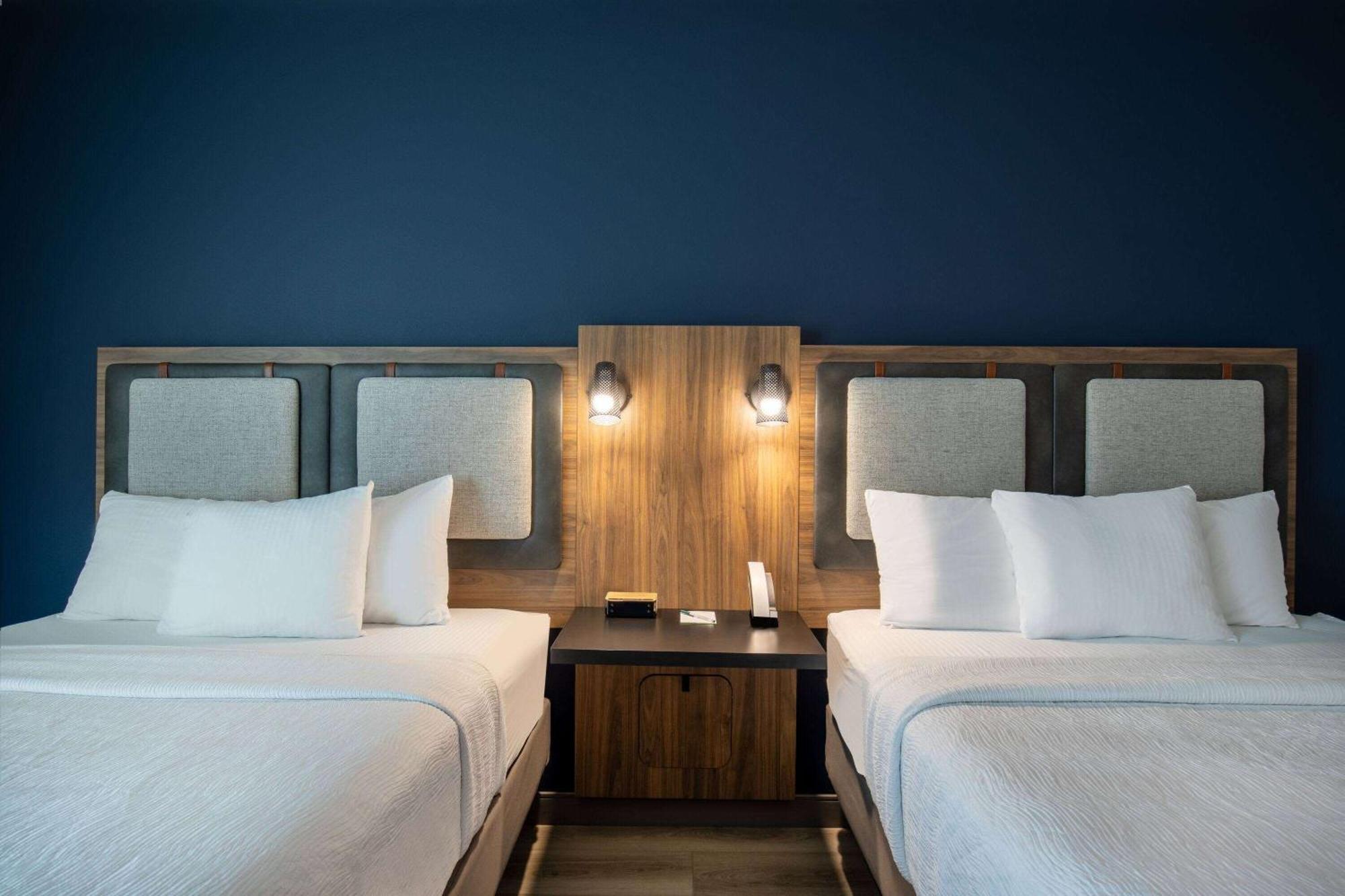 La Quinta Inn & Suites By Wyndham Chattanooga Downtown/South Buitenkant foto
